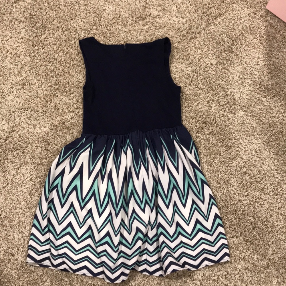 Spring dress - Picture 2 of 2